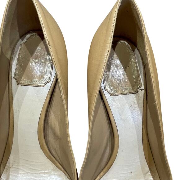 Christian Dior Nude Leather Pointed Toe Heels Size 36 *Damage to Leather on Heel - Picture 6 of 8